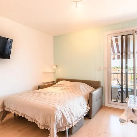 Les Gabiers By Interhome Appartement