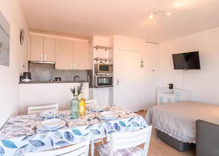 Апартаменты Les Gabiers By Interhome *