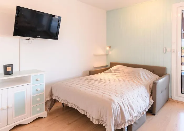 Апартаменти Les Gabiers By Interhome *